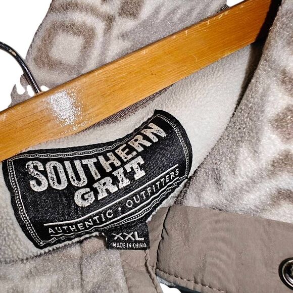 Southern Grit Aztec Graphic Fleece Pull Over Sweater - Picture 2 of 6